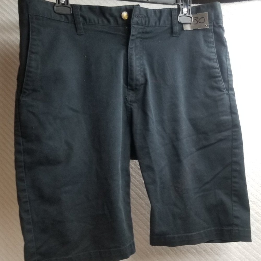 730 - Volcom 33W Chino Shorts